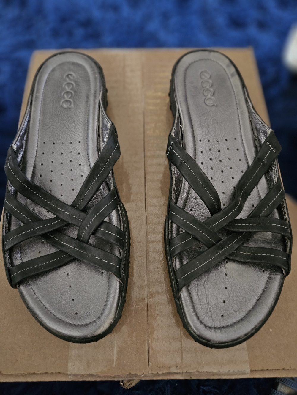 Ecco Black Crisscross Leather Slip-On Sandals Sz 9 $18 NWOT